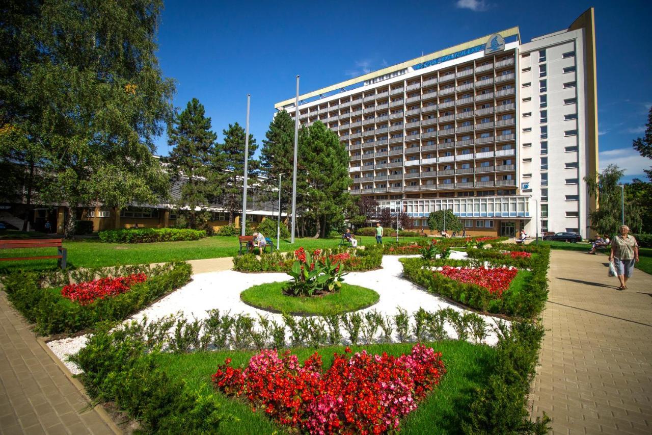 Rehabilitacni Sanatorium - Lazne Darkov Ξενοδοχείο Karviná Εξωτερικό φωτογραφία